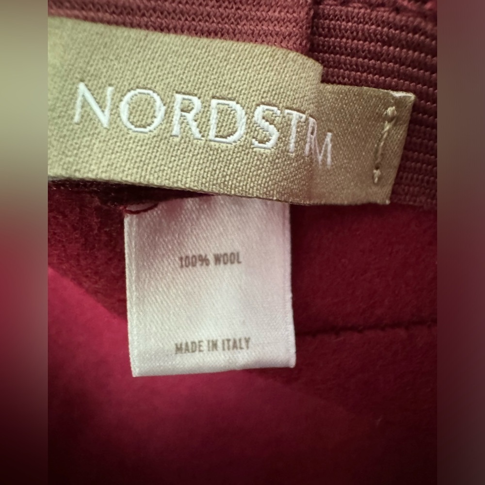 Nordstrom 100% wool burgundy cranberry maroon women’s hat - Picture 7 of 9
